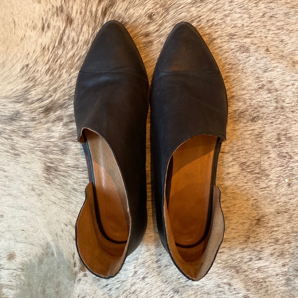 FREE PEOPLE peek a boo flats